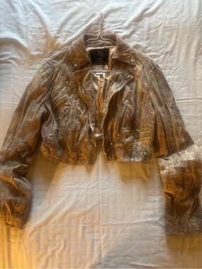 Carmin Metallic Cropped Leather Jacket in Taupe